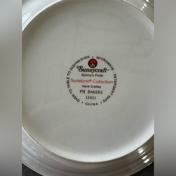 Sunnycraft Sunstone Collection 1980’s 11’ Cherry pie plate - Picture 5 of 5